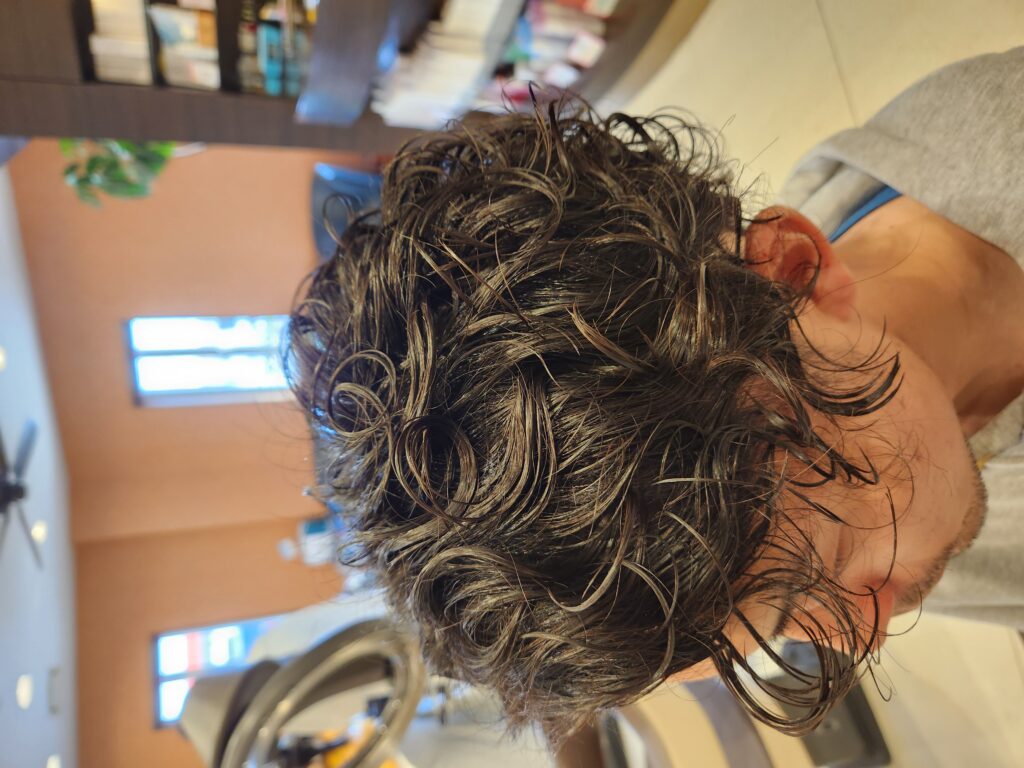 スパイラルパーマ